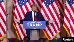 „Со цел да ја направам Америка повторно голема и славна, вечерва ја објавувам мојата кандидатура за претседател на Соединетите држави“, изјави поранешниот претседател.