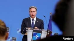 آنتونی بلینکن، وزیر امور خارجه آمریکا، در یک کنفرانس خبری در مقر ناتو در بروکسل، پایتخت بلژیک. ٩ سپتامبر ٢٠٢٢