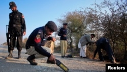 پیش از این نیز شهروندان چین در حملات شبه نظامیان در پاکستان کشته شده اند.