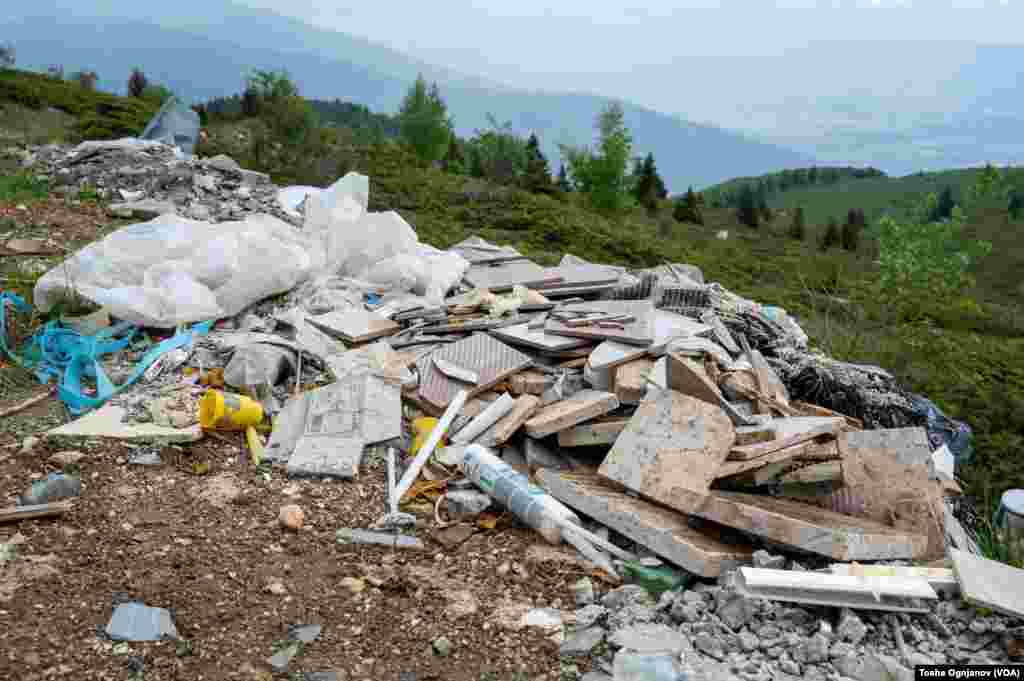 Shar Mountain - nature beauty and waste / Шар Планина - природна уникатност нарушена со отпад 