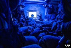 Ova slika koju je izraelska vojska objavila 15. novembra 2023. prikazuje vojnike tokom vojne operacije u bolnici Al-Shifa u gradu Gaza.