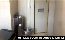 Timur Cihantimur’un gözetim altında tutulduğu Connecticut eyaletindeki Manson Gençlik Enstitüsü adlı çocuk yerleşkesindeki hücresi.