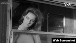 Scena iz filma "Čudna devojka" Jovana Živanovića