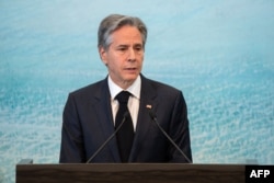 美國國務卿布林肯在日本輕井澤出席七國集團外交部長會議後的記者會上講話。（2023年4月18日）