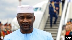 Kiongozi wa kijeshi nchini Mali Assimi Goita alipowasili Saint Petersburg Julai 26, 2023.Picha na AFP