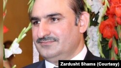 زردشت شمس، په لندن کې مېشت د افغانستان پخوانی سفارتکار