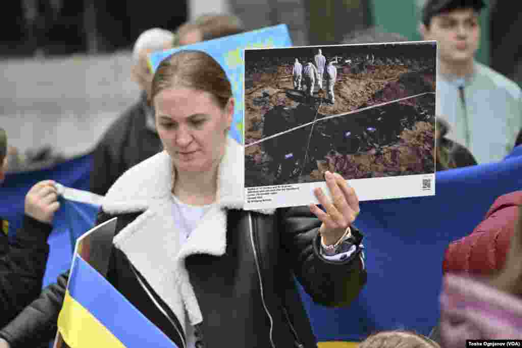 Протест на украински и македонски граѓани по повод две години руска инвазија врз Украина