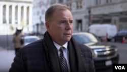 ევროპაში შეერთბული შტატების არმიის ყოფილი მთავარსარდალი, (თადარიგის) გენერალ-ლეიტენანტი ბენ ჰოჯესი