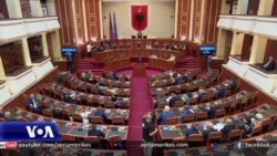 Shqipëri, opozita akuzon nënkryetaren e Kuvendit për ndikime mbi drejtësinë