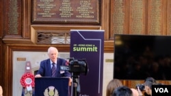 前香港總督彭定康勳爵3月27日出席香港高峰會議並發表主題演說（美國之音/鄭樂捷）