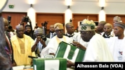 Tinubu ya gabatar da kasafin kudin 2024 a gaban majalisa