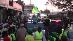 Anta Babacar Ngom, la seule femme candidate, à la quête des électeurs sénégalais