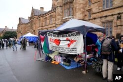 Aksi protes mahasiswa di Universitas Sydney, Australia, Jumat, 3 Mei 2024. (AP/Rick Rycroft)