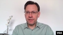 ཨ་རིའི་ཞི་བདེ་ཞིབ་འཇུག་ཁང་གི་ཉམས་ཞིབ་པ་ཇཱེ་སན་ཊ་ཝར།