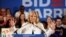 Jill Biden, 8 Temmuz 2024'te Florida'nın Tampa kentinde başkanlık kampanyası etkinliğinde konuşuyor.