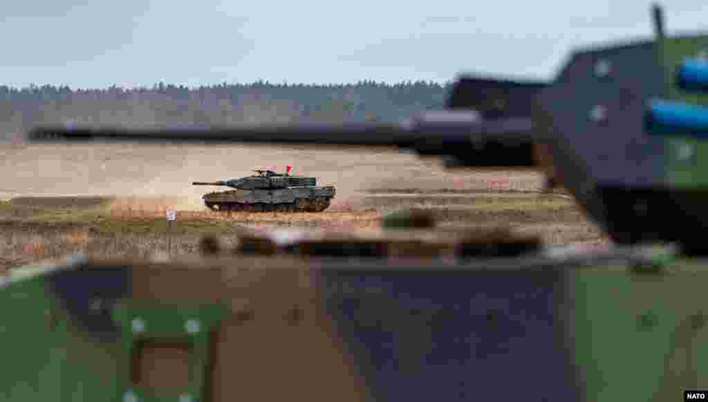 ფრანგული ტანკი პოლიგონზე - ნატოს წვრთნები "დრაკონი 2024"