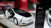 Kendaraan listrik yang diproduksi Toyota dipamerkan dalam acara Chicago Auto Show, pada 9 Februari 2023. (Foto: AP/Charles Rex Arbogast)