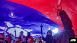 資料照片：台灣總統大選前夕，國民黨支持者在台北舉行競選集會。 （2023年12月23日）