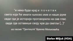 Godišnjica tragedije u Osnovnoj školi "Vladislav Ribnikar" u Beogradu (foto: Glas Amerike / Stefan Miljuš)