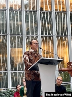 Duta Besar Indonesia Untuk Amerika yang juga merangkap sebagai Wakil Menteri BUMN, Rosan Roeslani. (VOA/Eva Mazrieva)