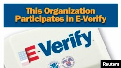 Detalle del formulario electrónico E-Verify, en el Departamento de Seguridad Nacional de EEUU (DHS), una fotografía sin fecha de Reuters.