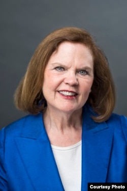 渥太華大學科學、社會與政策研究所高級研究員瑪格麗特·麥奎格-詹斯頓（Margaret McCuaig-Johnston）