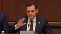 2024年3月7日，美國國會眾議院美國與中共戰略競爭特設委員會共和黨籍主席邁克·加拉格爾（Mike Gallagher）在該委員會舉行的 “日益增長的風險：生物經濟和美國國家安全” 聽證會上指出，流向中國生物技術或基因科學公司的納稅人資金將用於增強中共和解放的實力。 (視頻截圖）