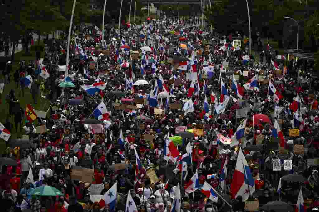 Un contrato minero entre el gobierno de Panamá y la compañía minera canadiense First Quantum ha desatado fuertes protestas entre los ciudadanos que se oponen al mismo.