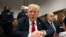Поранешниот претседател Доналд Трамп присуствува на неговото судење во Кривичниот суд на Менхетен, 28 мај 2024 година, во Њујорк.