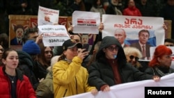 სამოქალაქო საზოგადოება "აგენტების" კანონპროექტებს აპროტესტებს