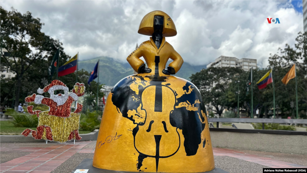 "Las Meninas" ya están en Caracas y rinden tributo a símbolos de la venezolanidad, como el "sonero del mundo", Oscar d&acute; León,quien - en 2013- recibió el Grammy Latino a la excelencia musical.