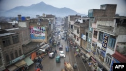 د سوات ضلع د پولیس مشر ډي پي او شفیع الله ګنډاپور د وي او ای ډیوه خبریال فیاض ظفر ته د کبل په پولیس لاین کې د سي ټي ډي تاڼې دننه د چاودنو تصدیق وکړو