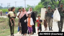 緬甸若開邦的羅興亞難民逃離家園。（2024年5月13日）