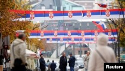 Građani u Severnoj Mitrovici, arhiva (REUTERS/Ognen Teofilovski)