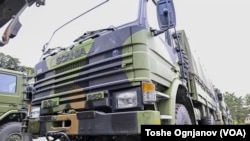 Се работи за возила од марките „мерцедес“ и „сканија“ што биле во употреба во Норвешка, а во македонската армија преминуваат како дел од НАТО-соработката