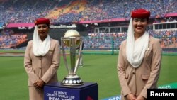 په لومړۍ نیمه پای لوبې کې هند د نیوزلینډ او دویمې کې جنوبي افریقا د اسټرالیا لوبډلې سره سیالي کوي. 