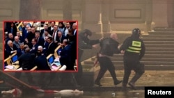 2023 წლის მარტის პროტესტიდან ერთი წლის თავზე, ბიძინა ივანიშვილმა პარლამენტში "რუსული კანონი" ხელახლა დააბრუნა, კანონპროექტის ინიცირებას შეხლა-შემოხლა უკვე მოჰყვა