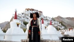 རྒྱ་གར་གྱིས་ལ་དྭགས་ལ་རྫོང་ཁག་གསར་པ་ལྔ་འཛུཊ་རྒྱུའི་གསལ་བསྒྲཊ་སྤེལ། 