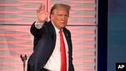 Смит, кој го гони случајот, рече во поднесувањето на судот дека Трамп и неговите адвокати ќе користат телевизиско судење за да го одвлечат вниманието од обвиненијата