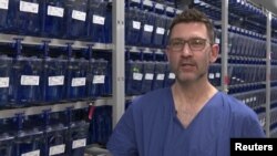 ลาร์ส บรอติกัม ผู้อํานวยการฝ่ายวิทยาศาสตร์ ศูนย์ดูแล Zebrafish Core Facility ของสถาบันวิจัยด้านการแพทย์ Karolinksa