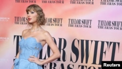 แฟ้มภาพ: เทย์เลอร์ สวิฟต์ เข้าร่วมการเปิดตัวภาพยนตร์แนวคอนเสิร์ต Taylor Swift: The Eras Tour ที่นครลอสแองเจลิส แคลิฟอร์เนีย 11 ต.ค. 2023 (รอยเตอร์)