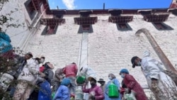 རེས་གཟའ་ལྷག་པ་ཉིན་ནས་རྩེ་ཕོ་བྲང་པོ་ཏ་ལར་སྐུ་དཀར་གསོལ་འགོ་ཚུགས་ཡོད་པ་རེད།