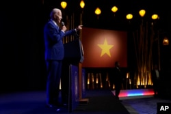 រូបឯកសារ៖ ប្រធានាធិបតីសហរដ្ឋអាមេរិក​លោក Joe Biden ថ្លែងនៅក្នុងសន្និសីទសារព៍ត៌មានមួយ នៅទីក្រុងហាណូយ ប្រទេសវៀតណាម នៅក្នុងដំណើរទស្សនកិច្ចរបស់លោកទៅកាន់ប្រទេសវៀតណាម កាលពីថ្ងៃទី១០ ខែកញ្ញា ឆ្នាំ២០២៣។