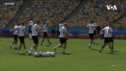 Wartime Ukraine Presses on with Soccer Season