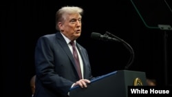 资料照片：美国总统特朗普 (2025年9月8日)。
