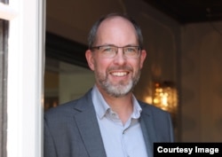 哥德堡大学高级讲师杨富雷