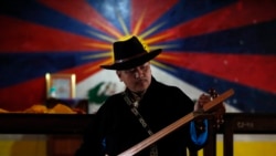 ཨ་རིའི་སློབ་གྲྭ་ཞིག་གིས་བོད་ཀྱི་ལོ་གསར་ལ་དགའ་སྟོན།