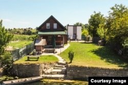 Vikendica bivšeg komesara MUP-a USK Muje Koričića u Bihaću (Foto: CIN)