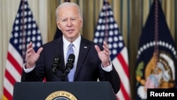 រូប​ឯកសារ៖ ប្រធានាធិបតី​សហរដ្ឋ​អាមេរិក​លោក Joe Biden ថ្លែង​សុន្ទរកថា​នៅ​សេតវិមាន​ក្នុង​រដ្ឋធានី​វ៉ាស៊ីនតោន កាល​ពី​ថ្ងៃ​ទី​១ ខែ​មេសា​ ឆ្នាំ​២០២២។ 