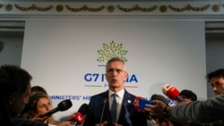 北約秘書長斯托爾滕貝格在義大利度假島卡普里參加七國集團外長會議期間對記者談話。 (2024年4月18日)